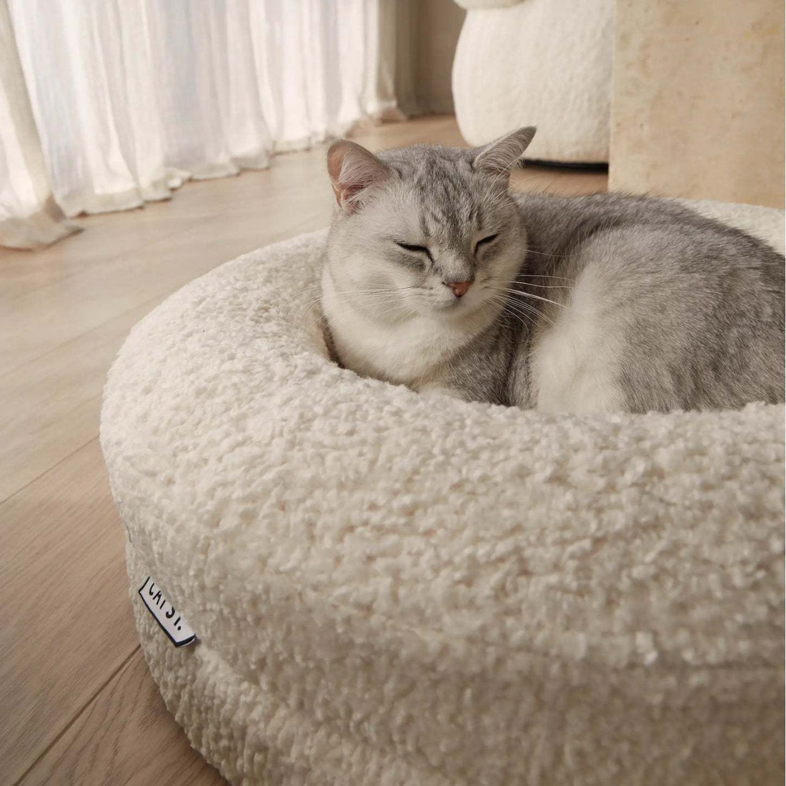 Solid Color Leisure Round Pet Nest Soft Sleeping Bed